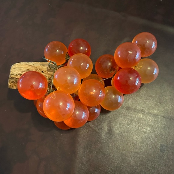 Lucite grape bunch - Picture 5 of 8